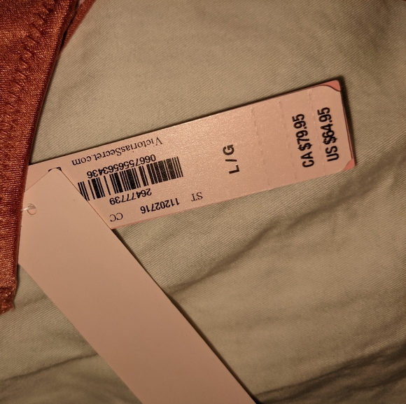 Victoria's Secret One-Piece - Picture 16 of 16